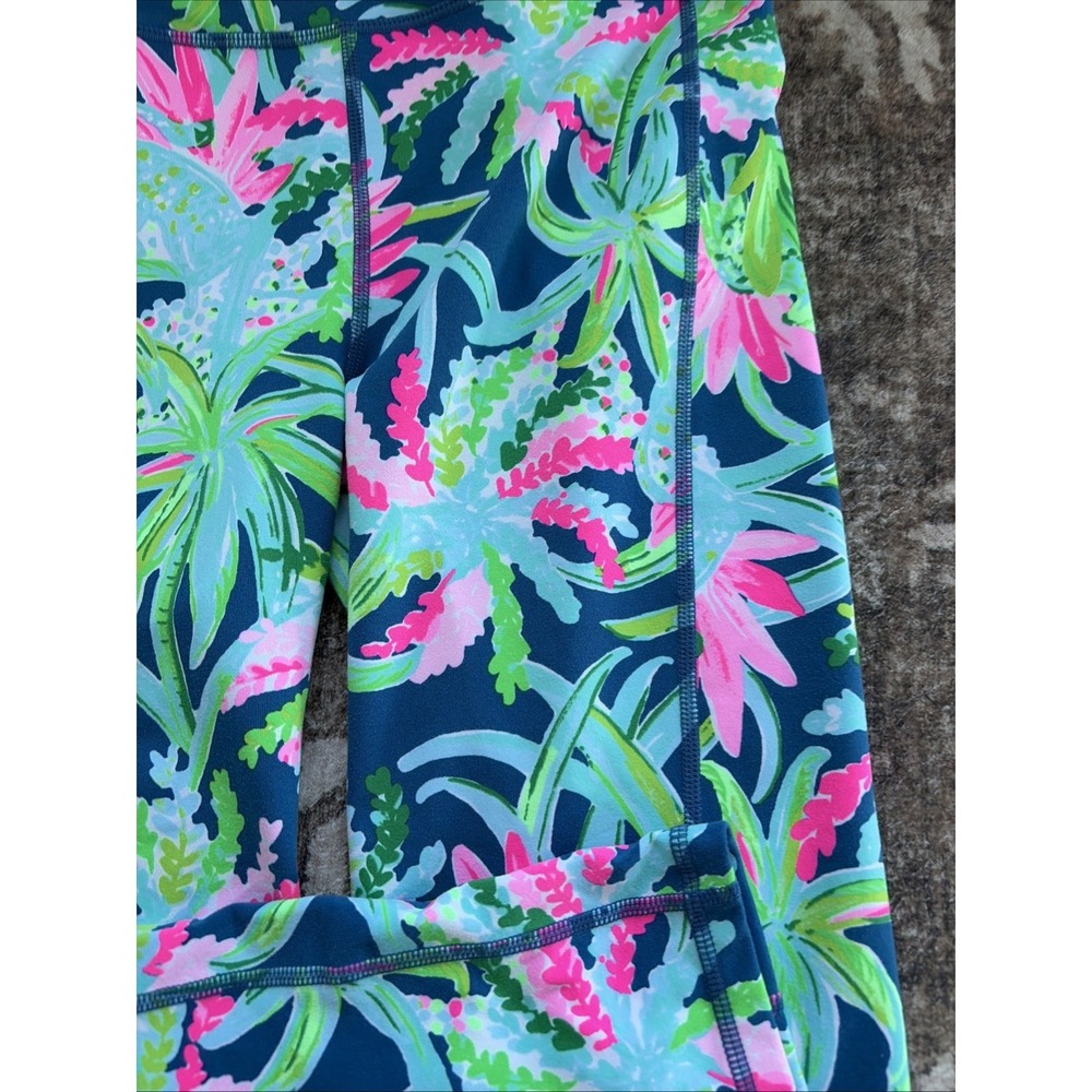 Lilly Pulitzer Weekender Palm High-Rise Crop Legging Size Medium - Picture 2 of 4